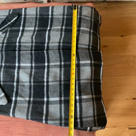 plaid black and white coat - great for fall / winter! - Picture 14 of 14